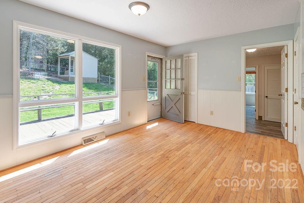55 Vehorn Road Fairview NC 28730