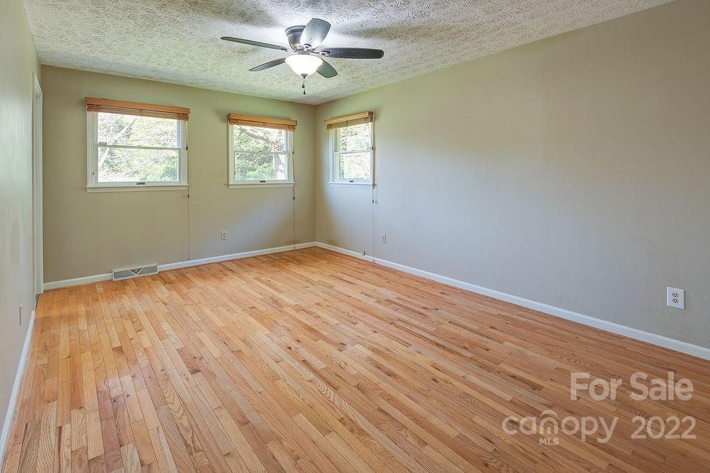 55 Vehorn Road Fairview NC 28730