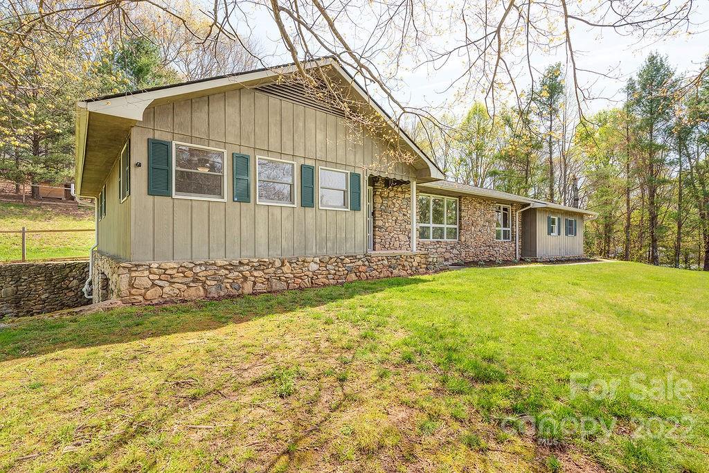 55 Vehorn Road Fairview NC 28730