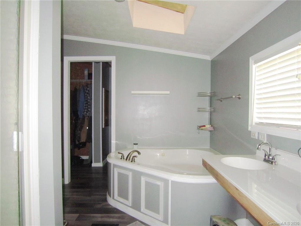 539 Hill View Drive Canton NC 28716