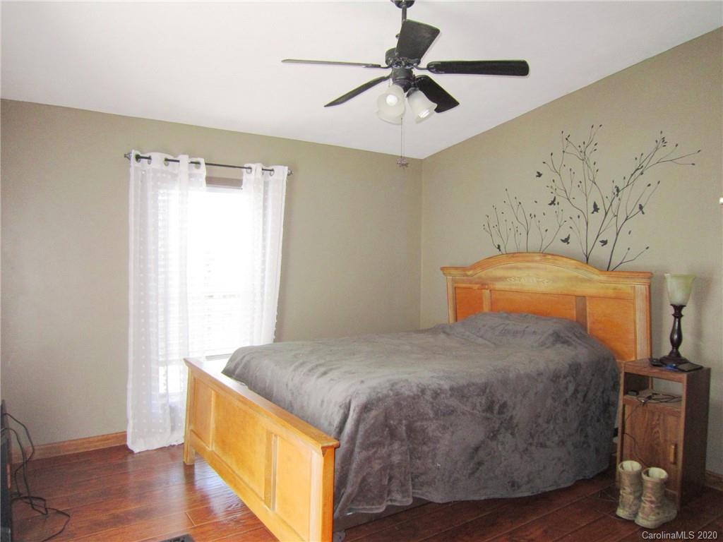 539 Hill View Drive Canton NC 28716