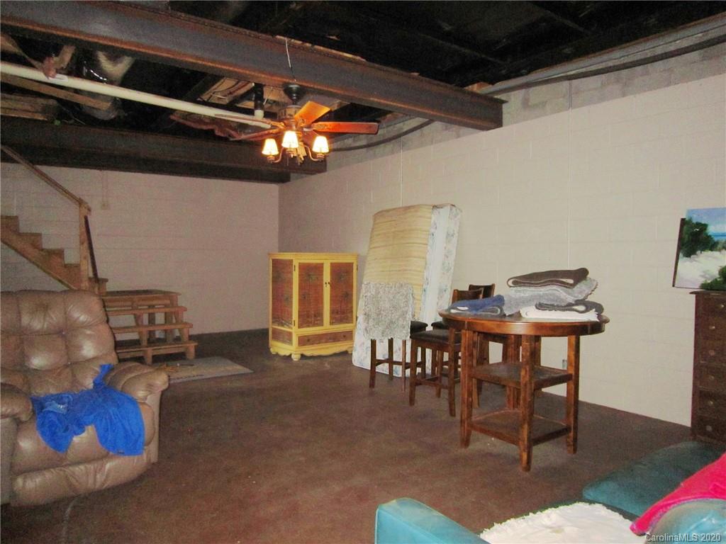 539 Hill View Drive Canton NC 28716
