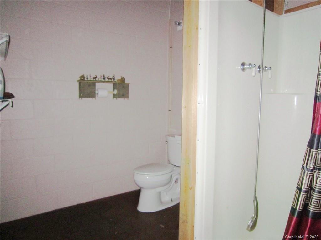 539 Hill View Drive Canton NC 28716