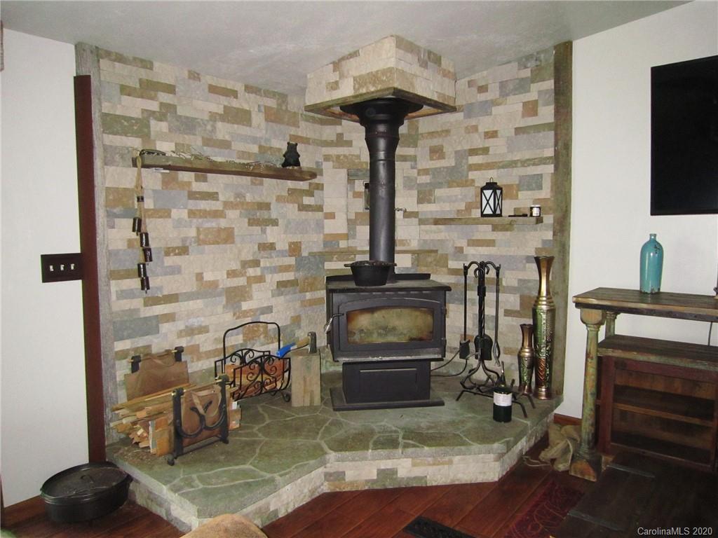 539 Hill View Drive Canton NC 28716