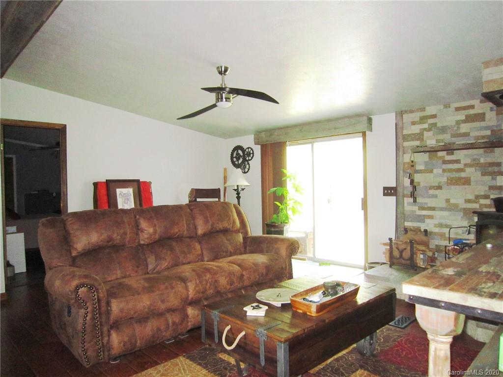 539 Hill View Drive Canton NC 28716
