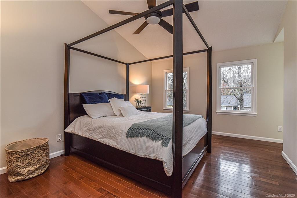 18 Marlwood Court Asheville NC 28804