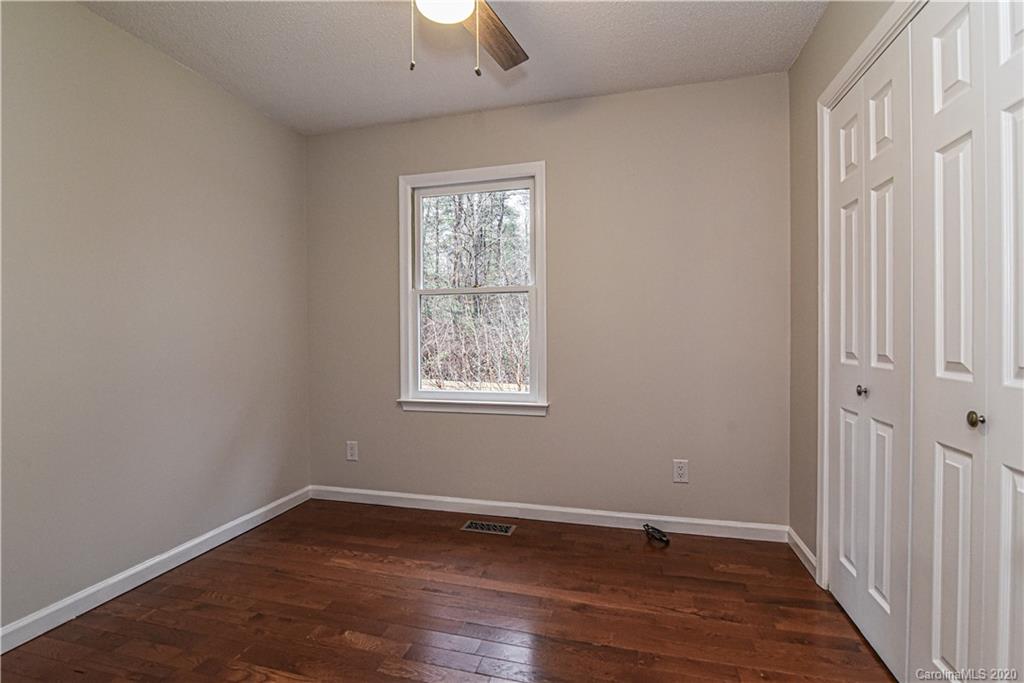 18 Marlwood Court Asheville NC 28804