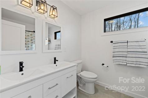 103 Little Bee Lane Swannanoa NC 28778