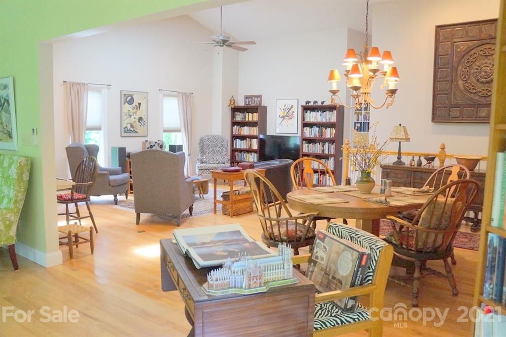 7 Brody Trail Asheville NC 28804