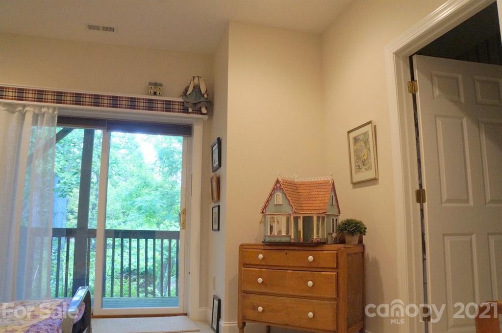 7 Brody Trail Asheville NC 28804