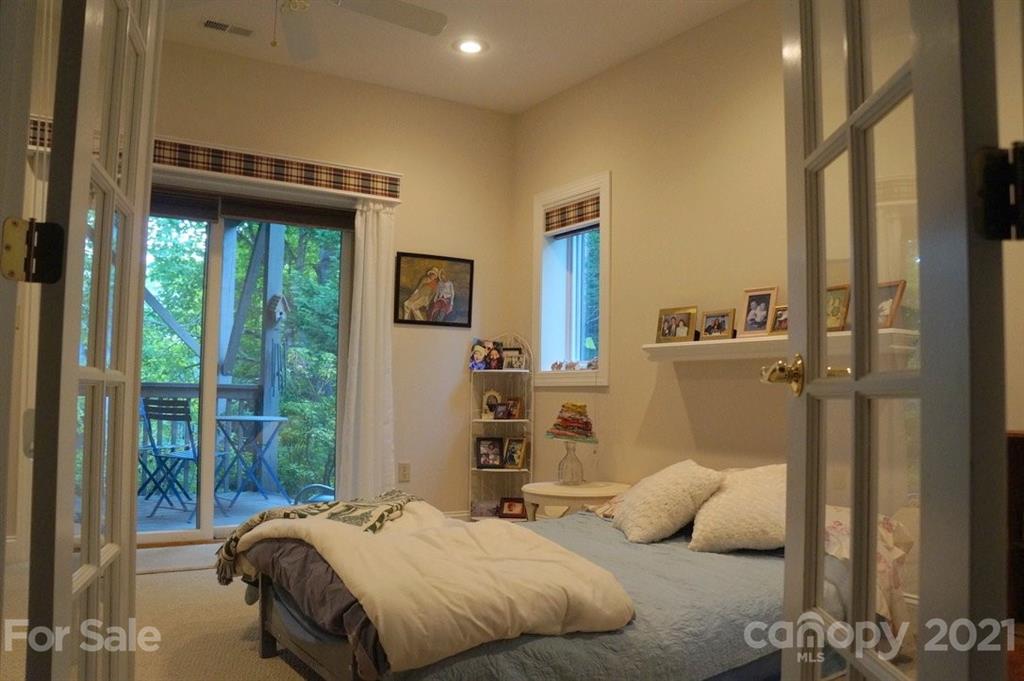 7 Brody Trail Asheville NC 28804