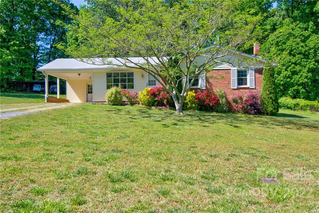 401 Green Meadows Drive Lexington NC 27292