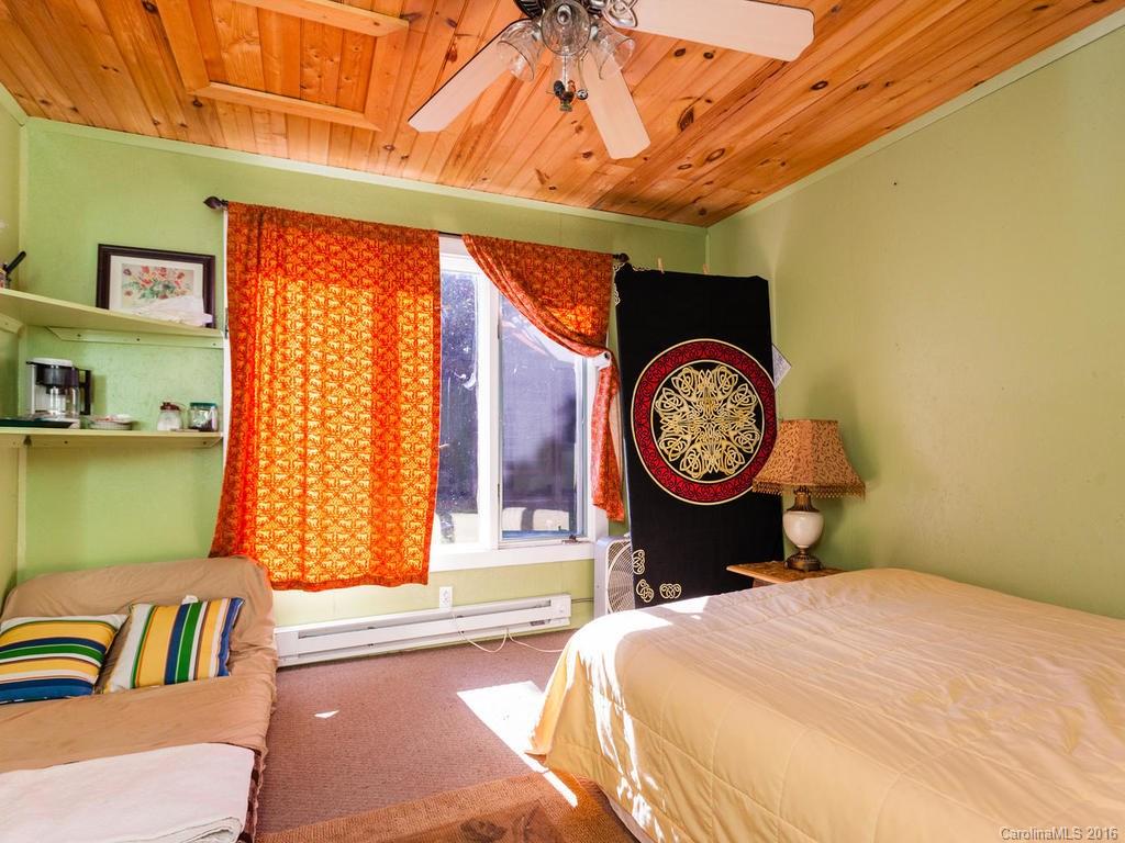 7 Birchwood Lane Asheville NC 28805