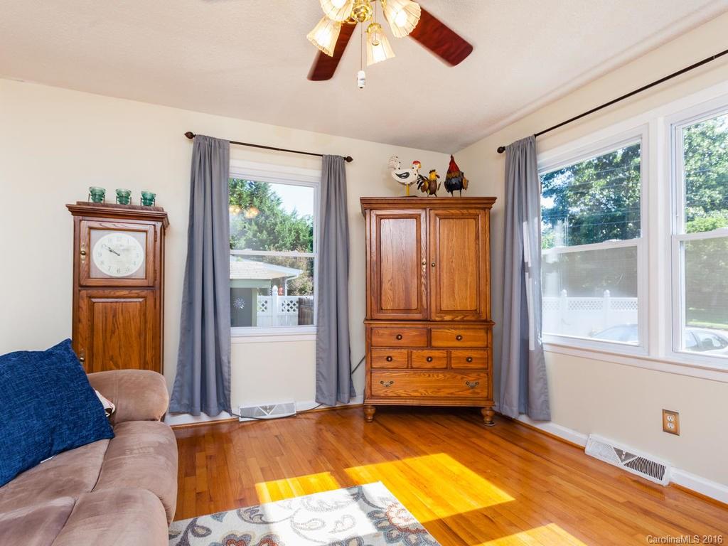 7 Birchwood Lane Asheville NC 28805