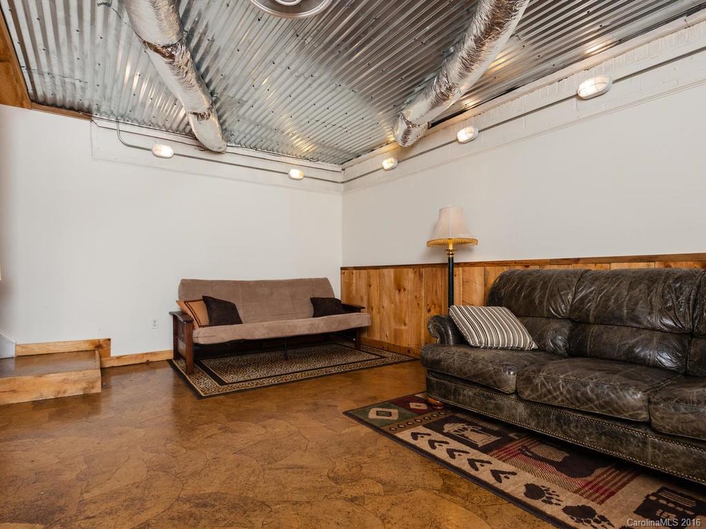 7 Birchwood Lane Asheville NC 28805