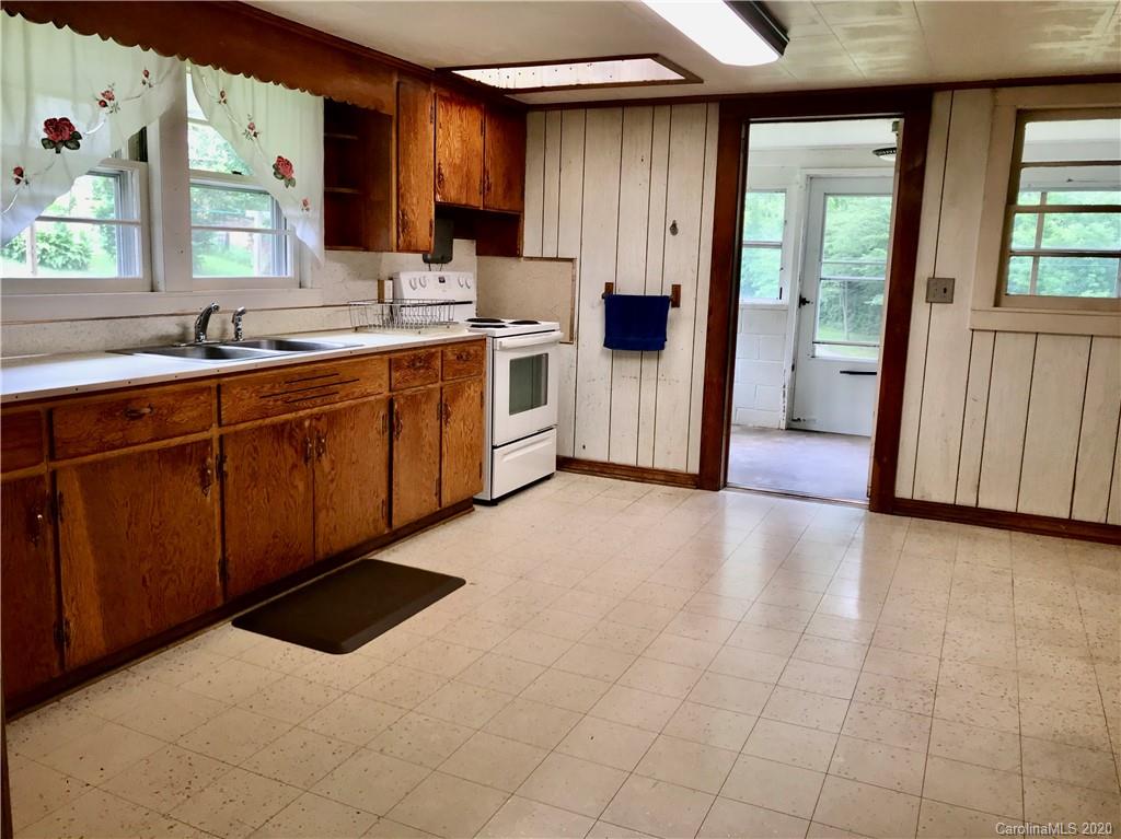 119 Black Branch Road Canton NC 28716