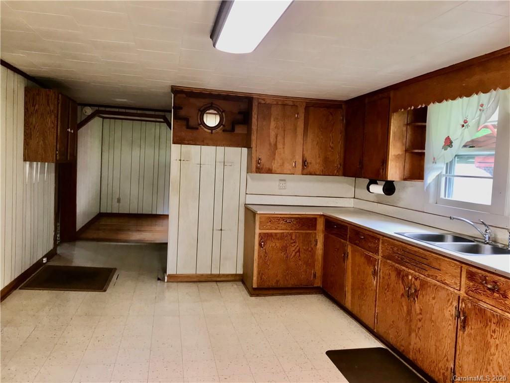 119 Black Branch Road Canton NC 28716