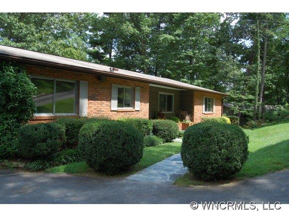 17 Beaverbrook Road Asheville NC 28804
