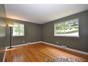 17 Beaverbrook Road Asheville NC 28804