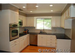 17 Beaverbrook Road Asheville NC 28804