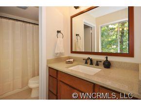 17 Beaverbrook Road Asheville NC 28804