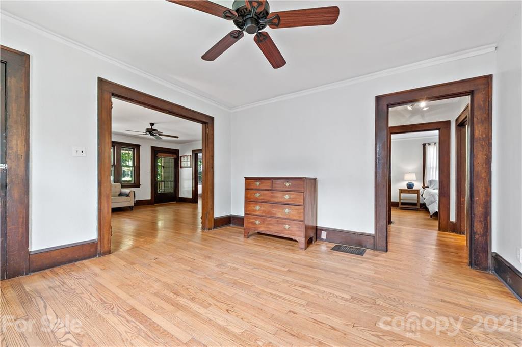 44 Harvard Place Asheville NC 28806
