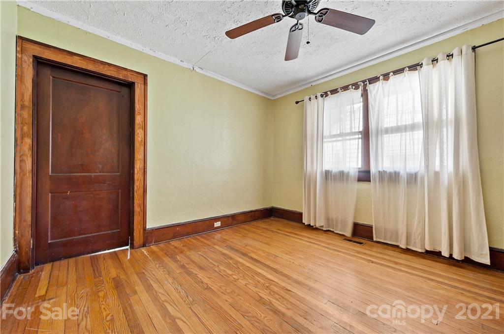 44 Harvard Place Asheville NC 28806