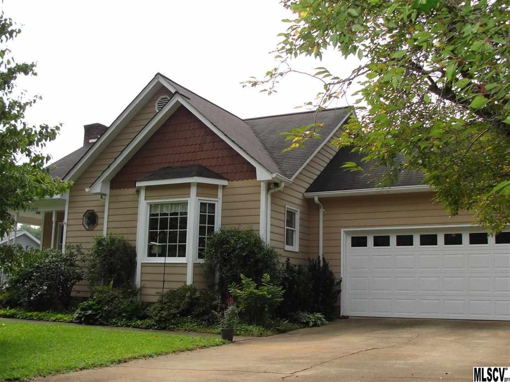 2072 22nd Avenue NE Hickory NC 28601