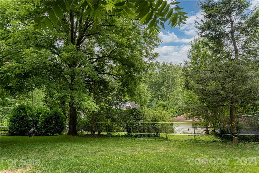 17 Beaverdam Court Asheville NC 28804