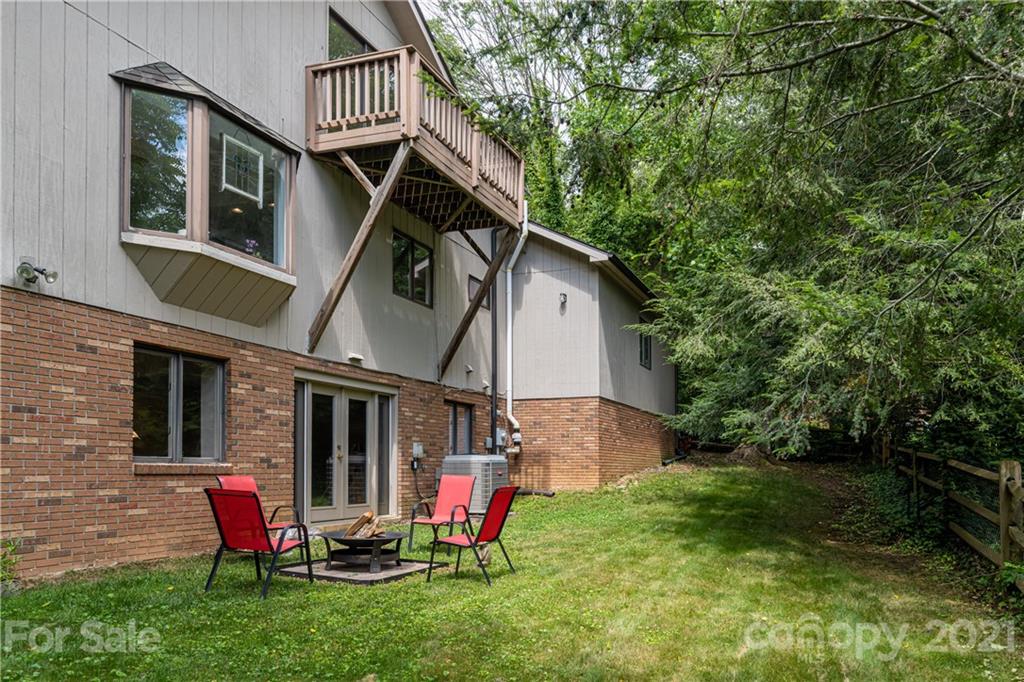 17 Beaverdam Court Asheville NC 28804