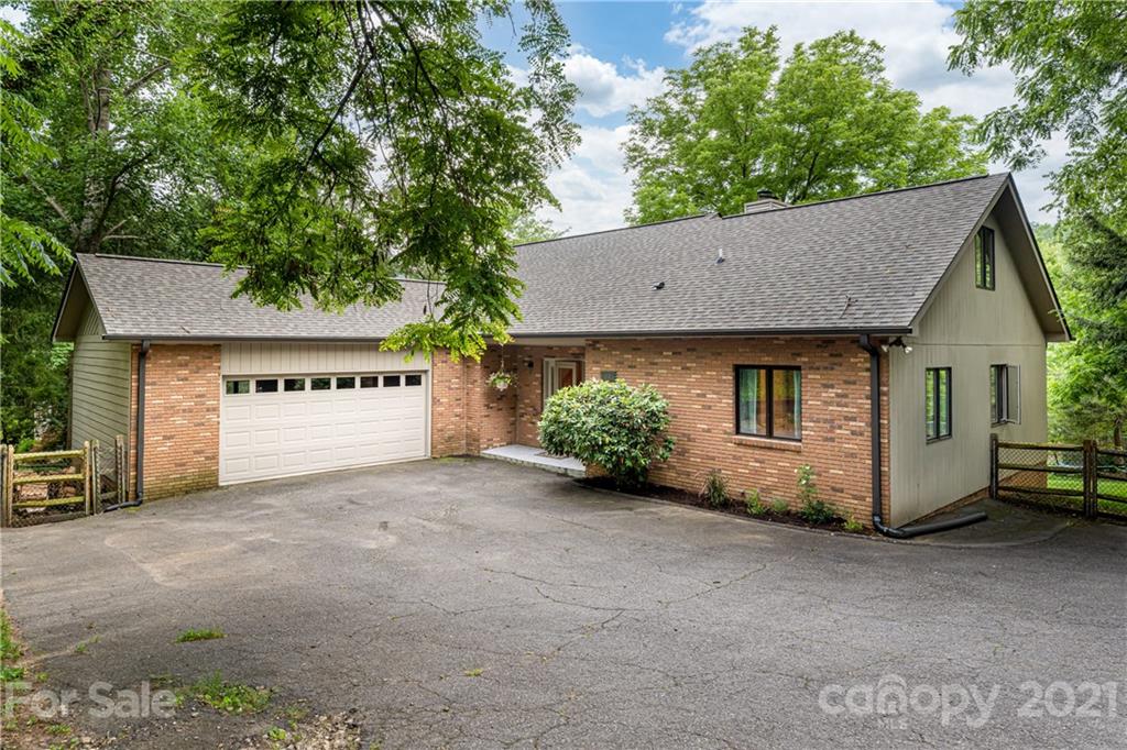 17 Beaverdam Court Asheville NC 28804