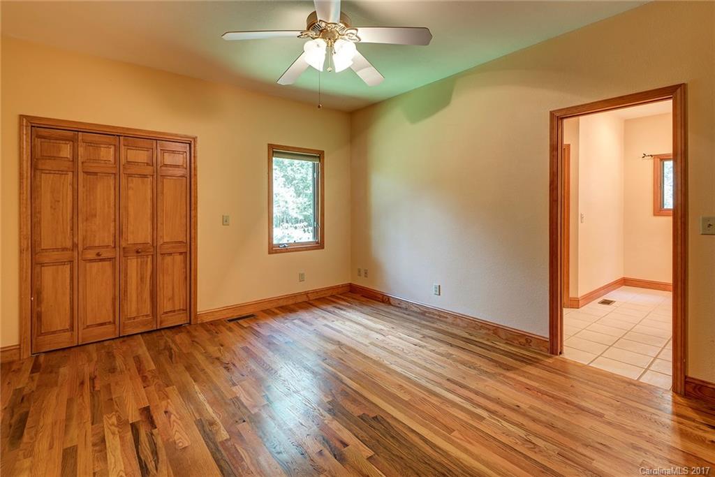 14 Applecross Road Weaverville NC 28787