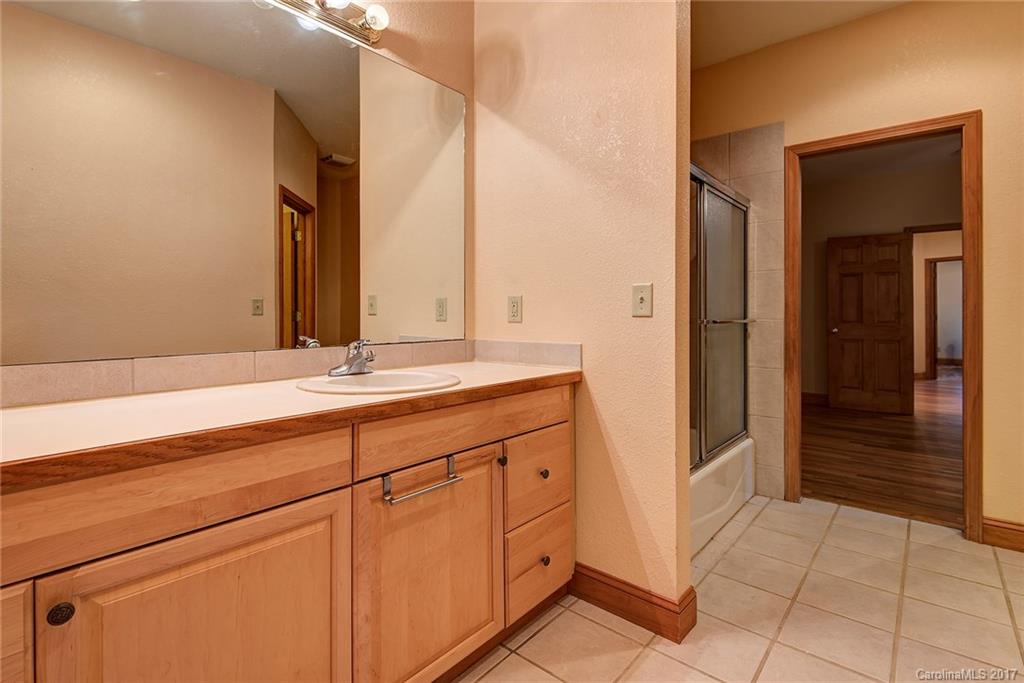 14 Applecross Road Weaverville NC 28787