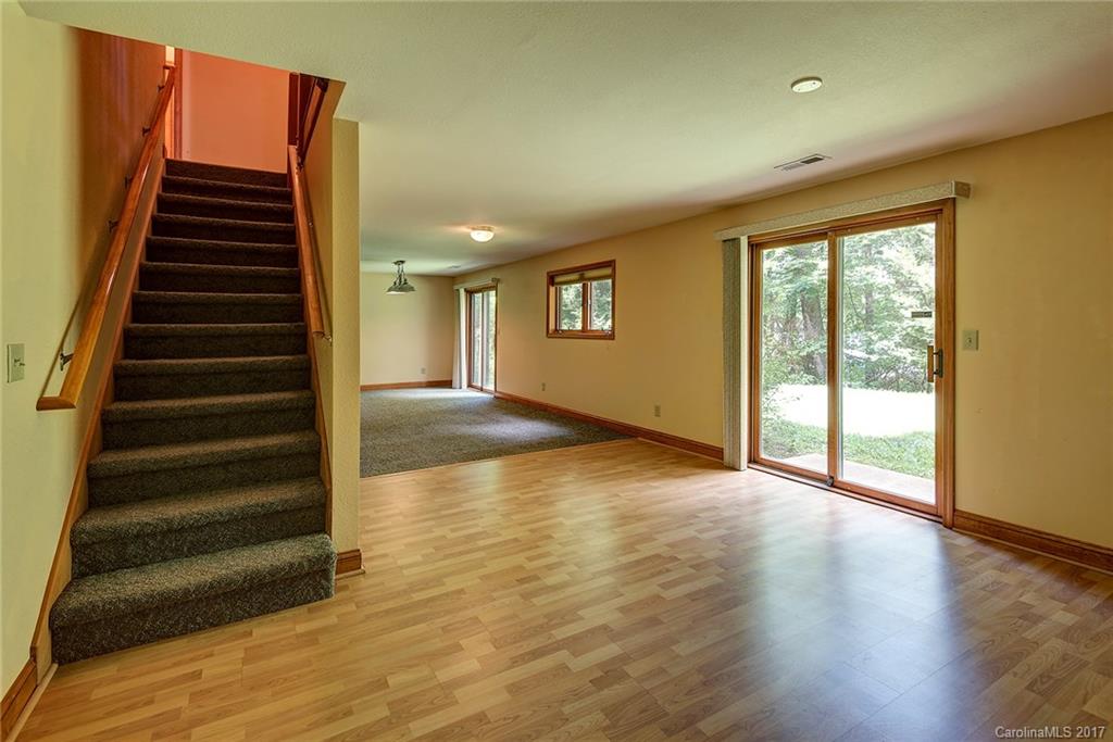 14 Applecross Road Weaverville NC 28787