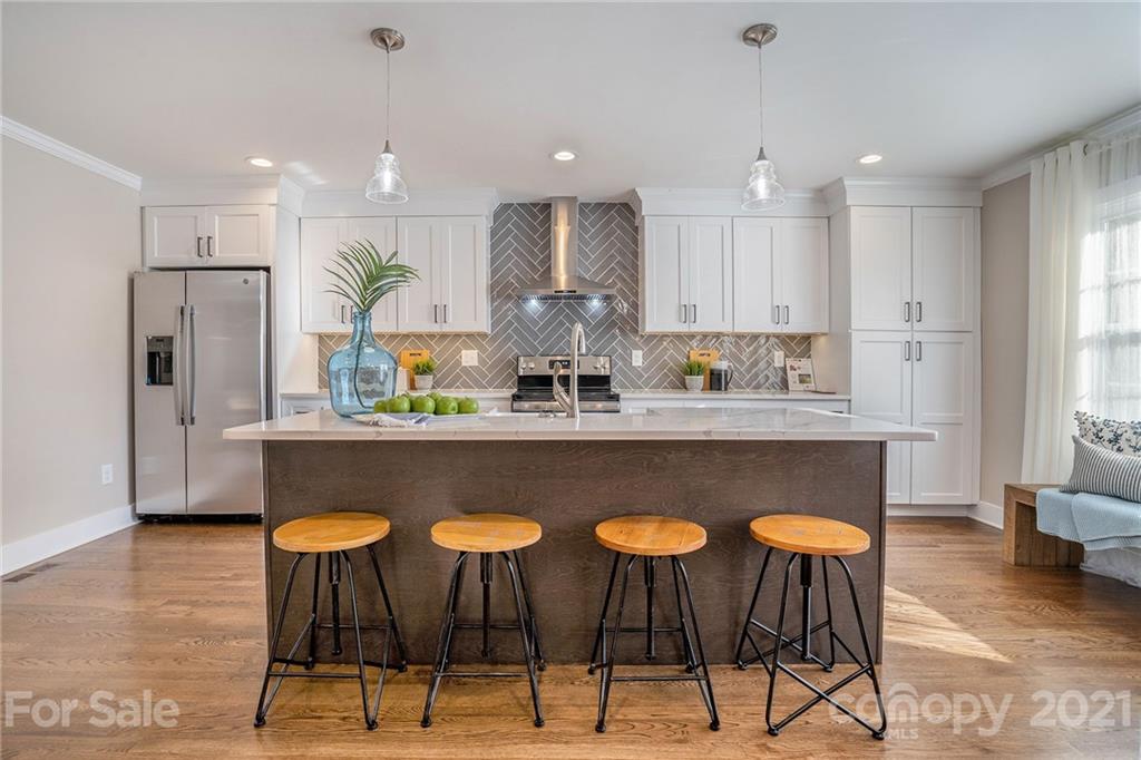 4201 Vinetta Court Charlotte NC 28215
