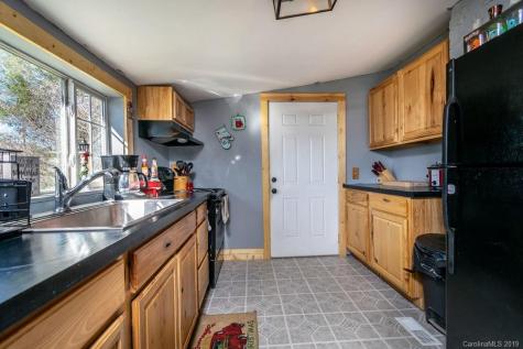 810 Lyday Loop Pisgah Forest NC 28768