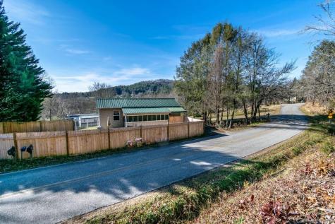 810 Lyday Loop Pisgah Forest NC 28768