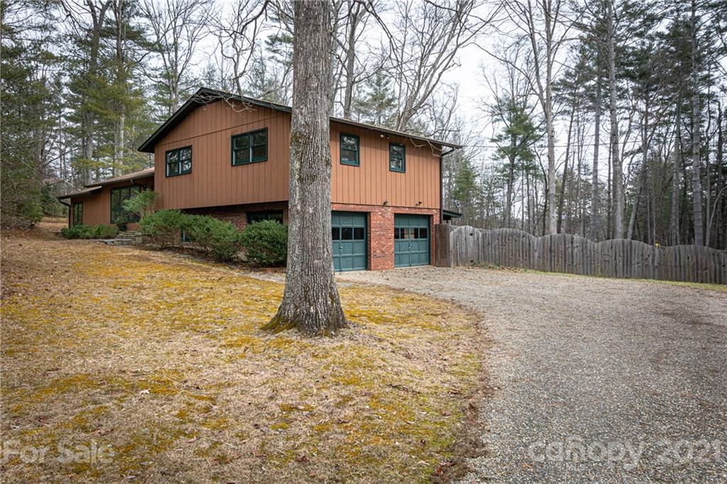 4 Wyoke Road Fletcher NC 28732