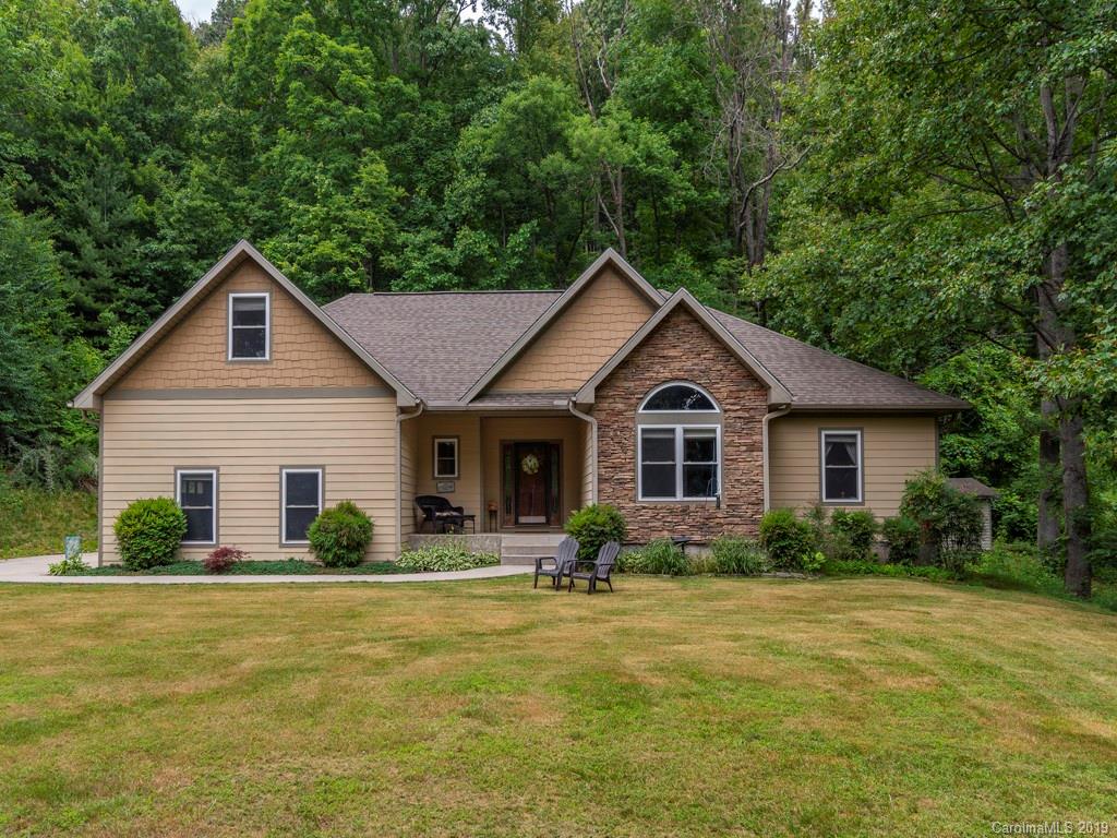 22 Aunt Belles Cove Waynesville NC 28786