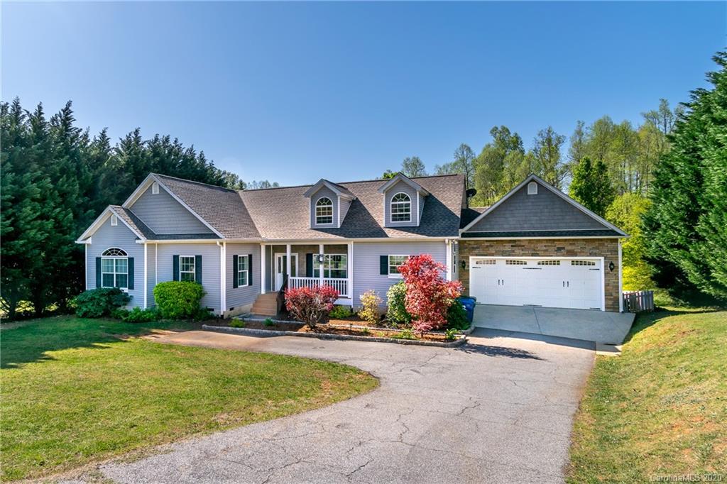 457 Cedarview Lane Saluda NC 28773