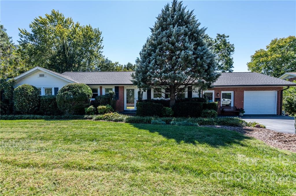 321 16th Avenue NW Hickory NC 28601