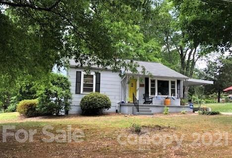 2207 4th Street NE Hickory NC 28601
