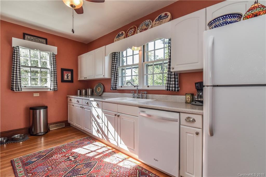 656 Lakeshore Drive Asheville NC 28804