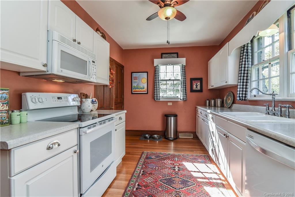 656 Lakeshore Drive Asheville NC 28804