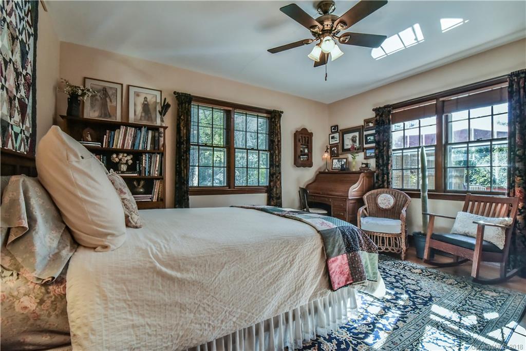 656 Lakeshore Drive Asheville NC 28804