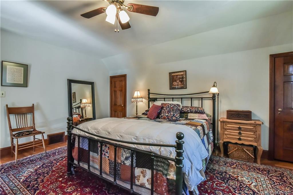 656 Lakeshore Drive Asheville NC 28804