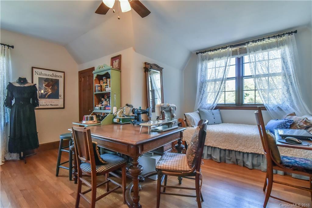 656 Lakeshore Drive Asheville NC 28804