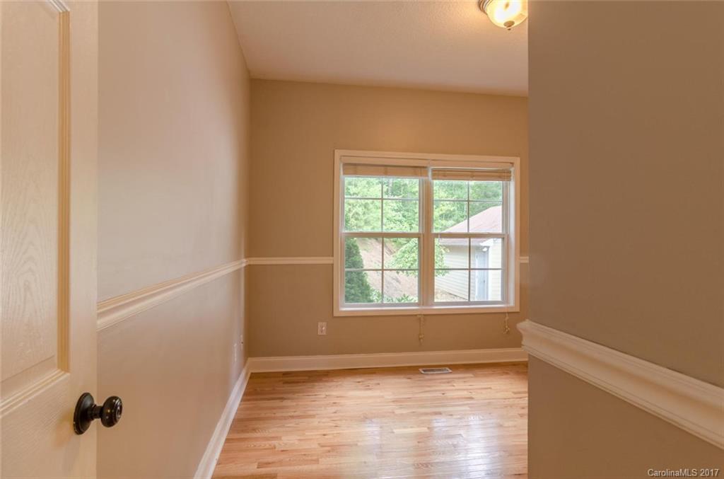 51 Creek Run Road Candler NC 28715