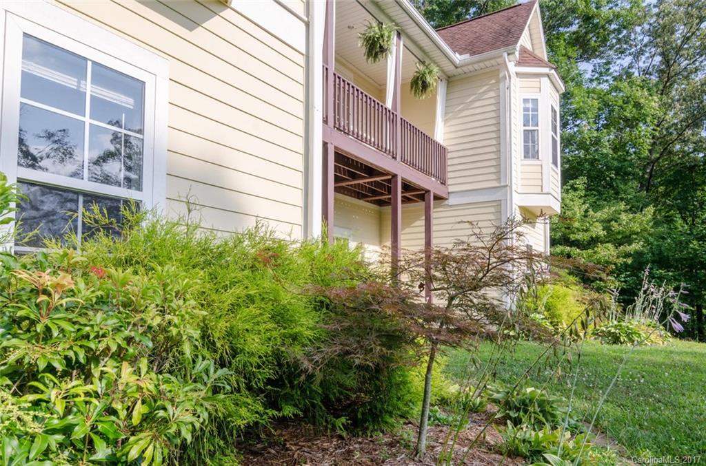 51 Creek Run Road Candler NC 28715