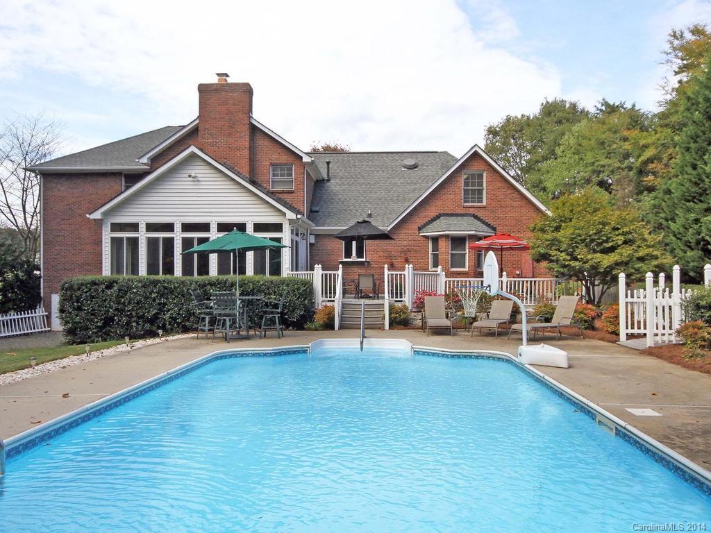 5907 Fox Crossing Drive Charlotte NC 28216